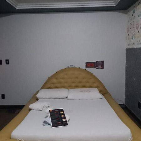 Hotel L Motel 1001 Noites - Setor O Brezilya Dış mekan fotoğraf